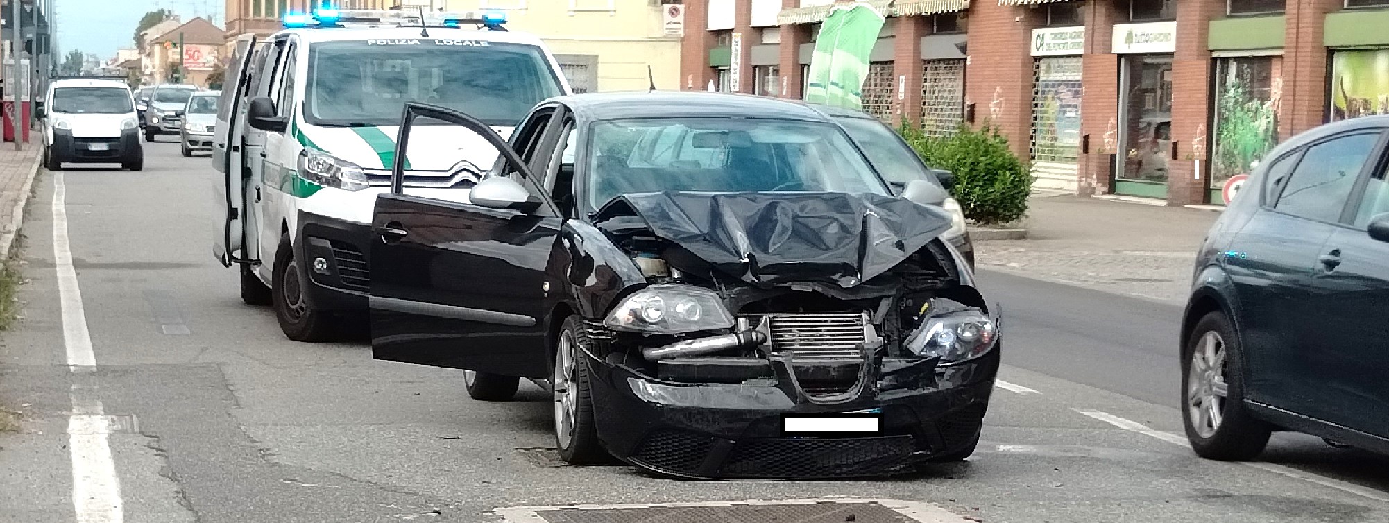 VERCELLI CORSO RANDACCIO – Incidente tra due veicoli – Nessun danno alle persone