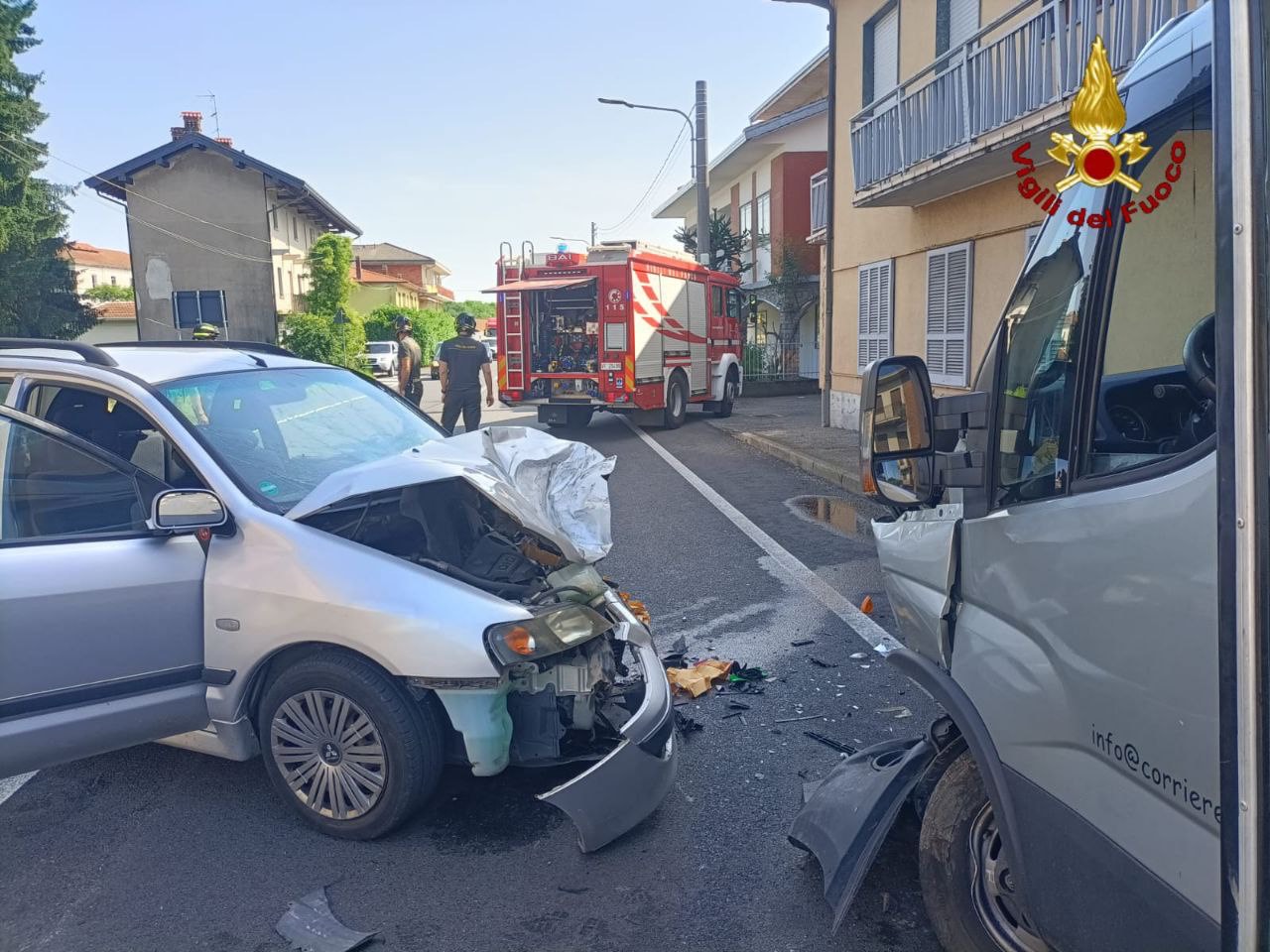 CUREGGIO – Coinvolti in via Torino in un incidente stradale un’auto e un furgone